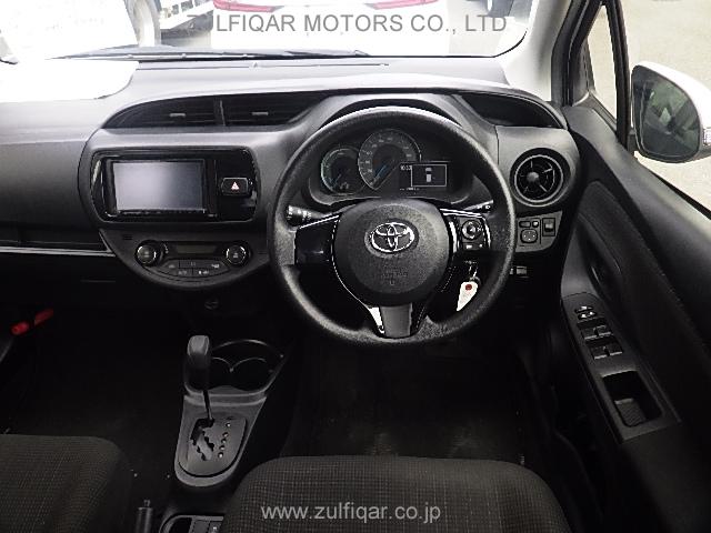 TOYOTA VITZ 2019 Image 27