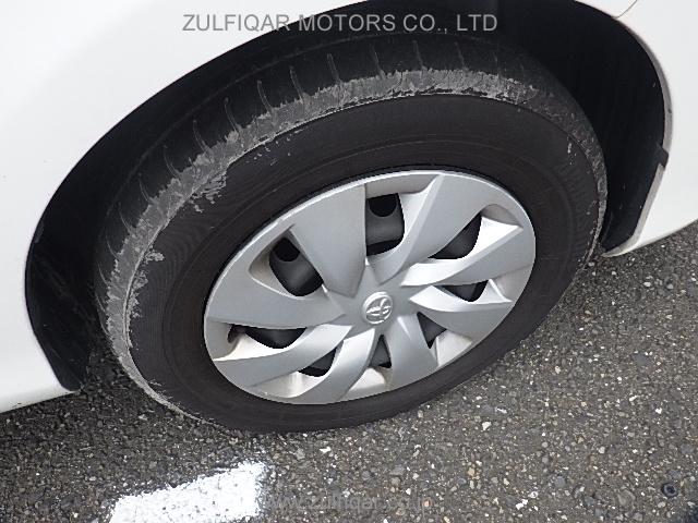 TOYOTA VITZ 2019 Image 29