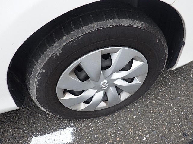 TOYOTA VITZ 2019 Image 29