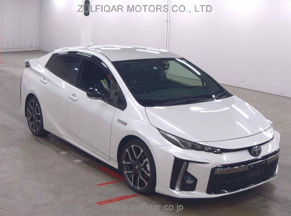 TOYOTA PRIUS PHV 2019 Image 1