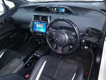 TOYOTA PRIUS PHV 2019 Image 3