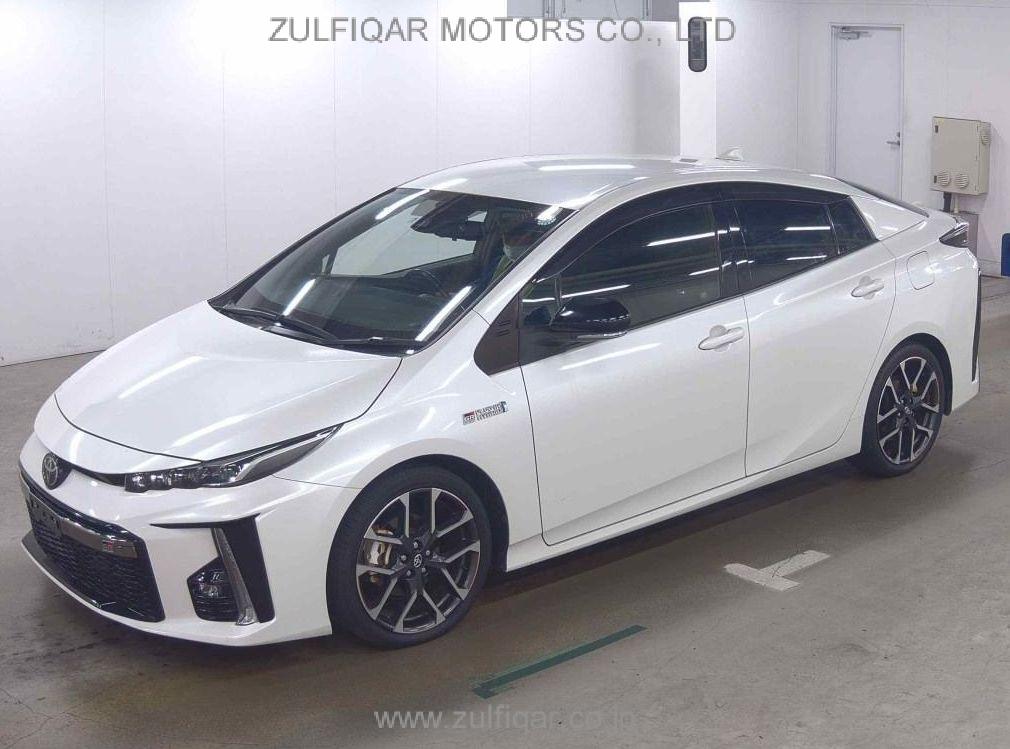 TOYOTA PRIUS PHV 2019 Image 4