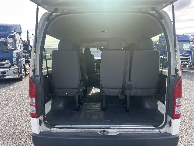 TOYOTA HIACE WAGON 2018 Image 21