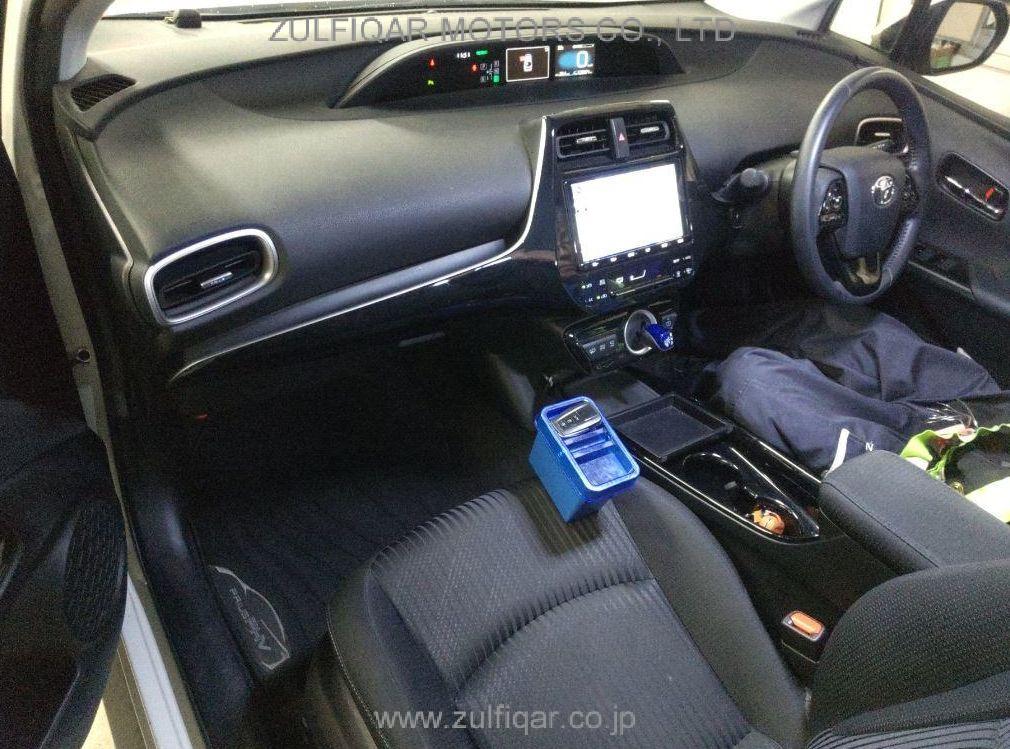 TOYOTA PRIUS PHV 2020 Image 3