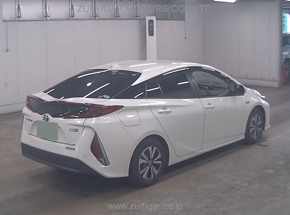 TOYOTA PRIUS PHV 2020 Image 5