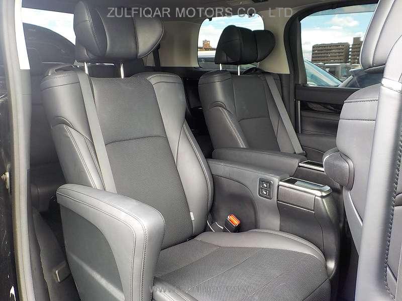 TOYOTA ALPHARD 2021 Image 11