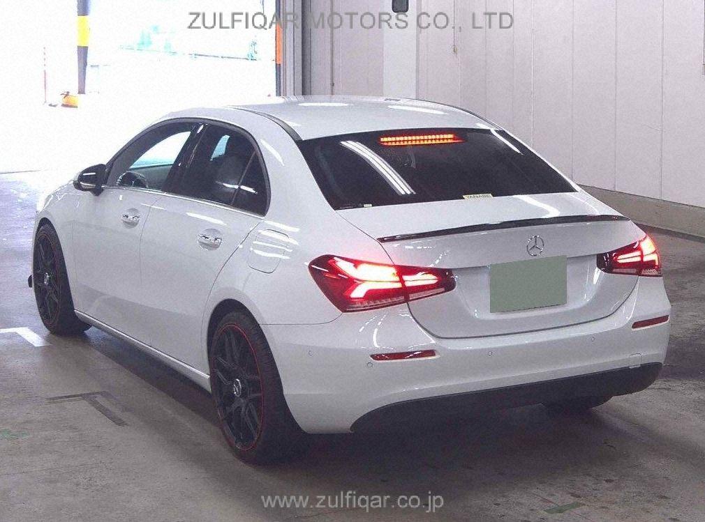 MERCEDES BENZ A CLASS 2020 Image 2