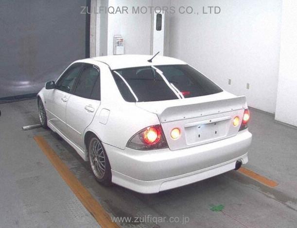 TOYOTA ALTEZZA 2000 Image 2