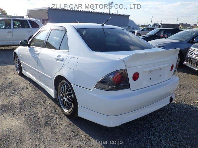 TOYOTA ALTEZZA 2000 Image 9