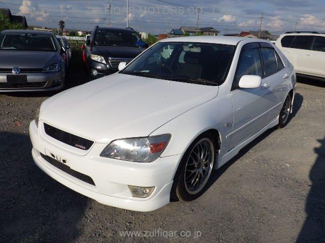 TOYOTA ALTEZZA 2000 Image 10