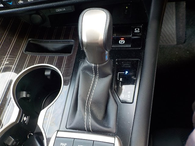 LEXUS RX 2020 Image 24