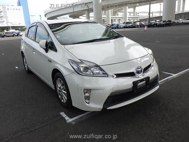 TOYOTA PRIUS PHV 2014 Image 24