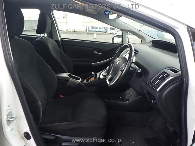 TOYOTA PRIUS PHV 2014 Image 28