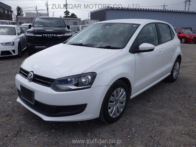 VOLKSWAGEN POLO 2013 Image 8