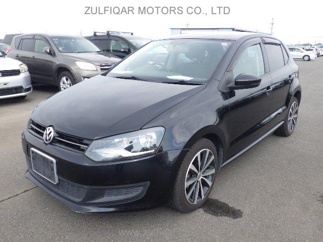 VOLKSWAGEN POLO 2013 Image 8