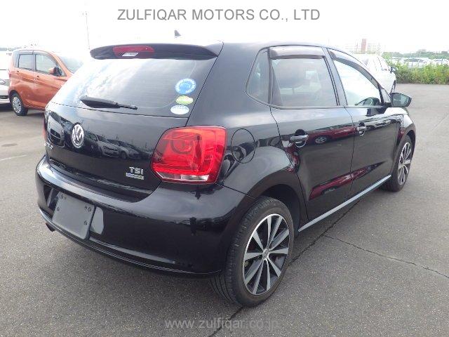 VOLKSWAGEN POLO 2013 Image 9