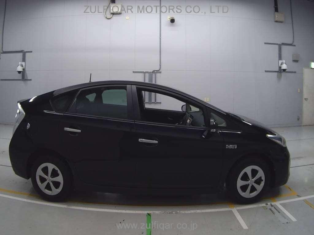 TOYOTA PRIUS PHV 2012 Image 3