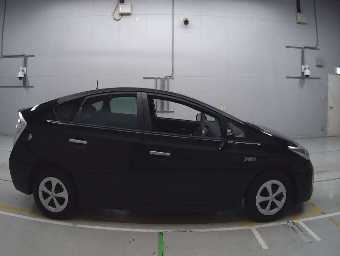 TOYOTA PRIUS PHV 2012 Image 3