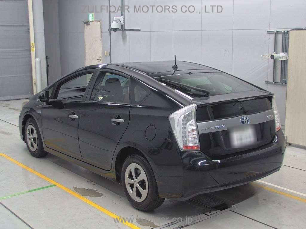 TOYOTA PRIUS PHV 2012 Image 6