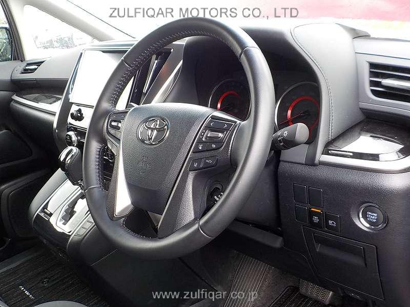 TOYOTA ALPHARD 2022 Image 12