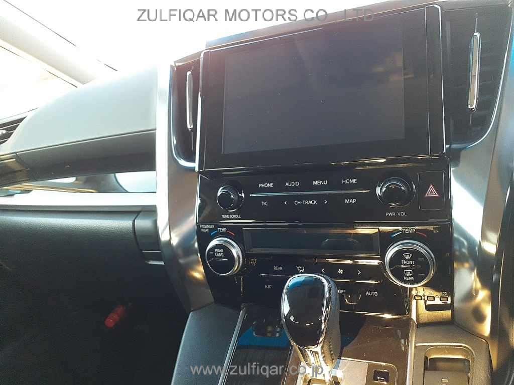 TOYOTA ALPHARD 2022 Image 10