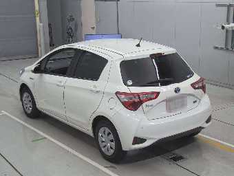 TOYOTA VITZ 2019 Image 6