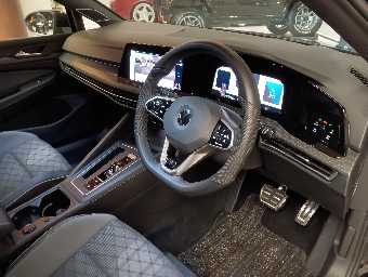 VOLKSWAGEN GOLF VARIANT 2022 Image 18