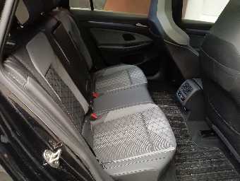 VOLKSWAGEN GOLF VARIANT 2022 Image 23
