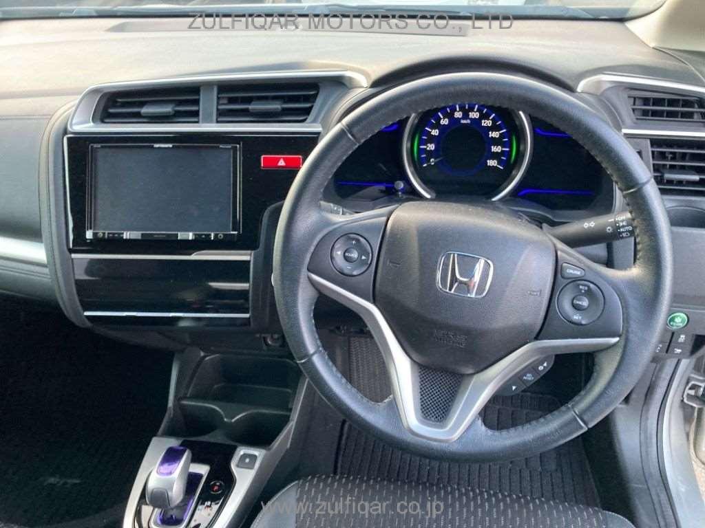 HONDA FIT HYBRID 2015 Image 6