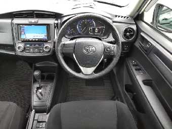 TOYOTA COROLLA AXIO 2018 Image 9