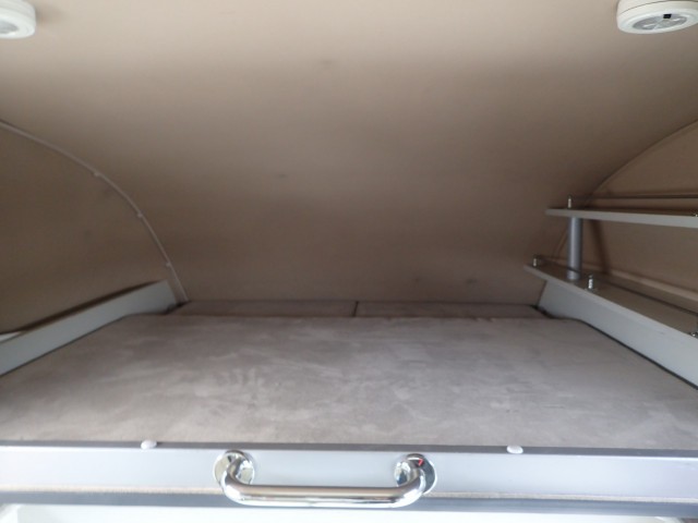 TOYOTA ALPHARD HYBRID 2006 Image 47