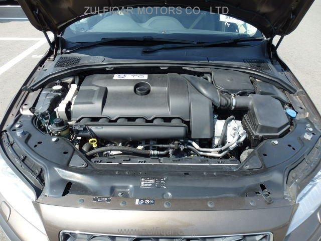 VOLVO XC70 2013 Image 34