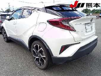 TOYOTA C-HR 2018 Image 2
