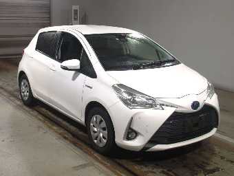 TOYOTA VITZ 2019 Image 3