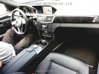 MERCEDES BENZ E CLASS 2011 Image 3