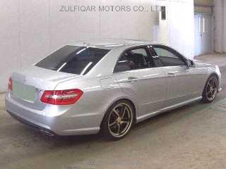 MERCEDES BENZ E CLASS 2011 Image 5