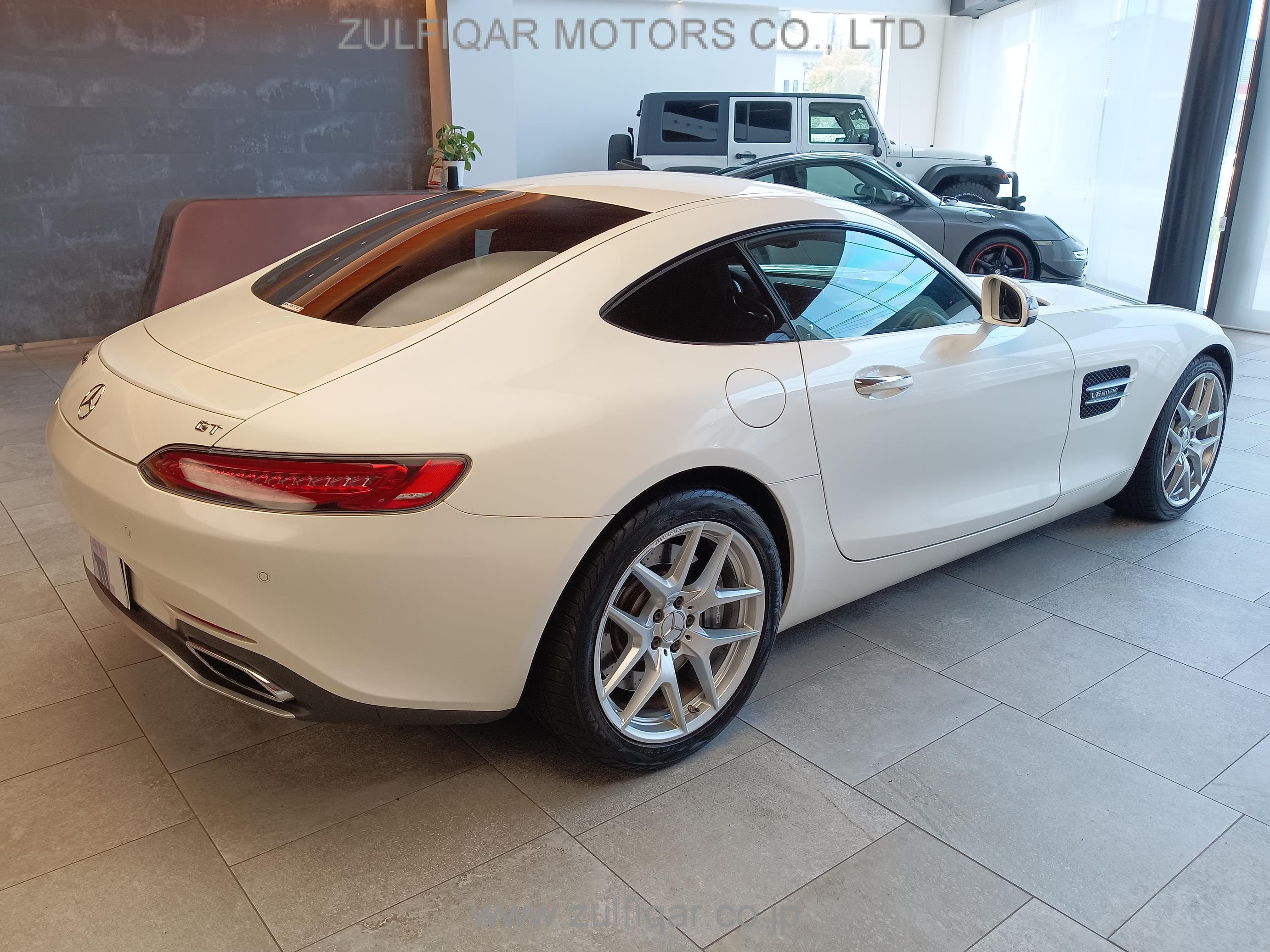 MERCEDES AMG GT 2015 Image 2