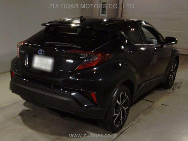 TOYOTA C-HR 2018 Image 2