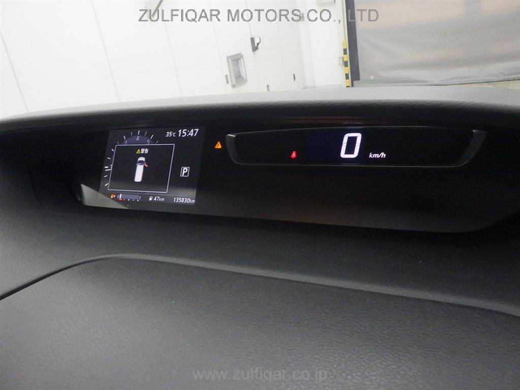 NISSAN SERENA 2017 Image 6