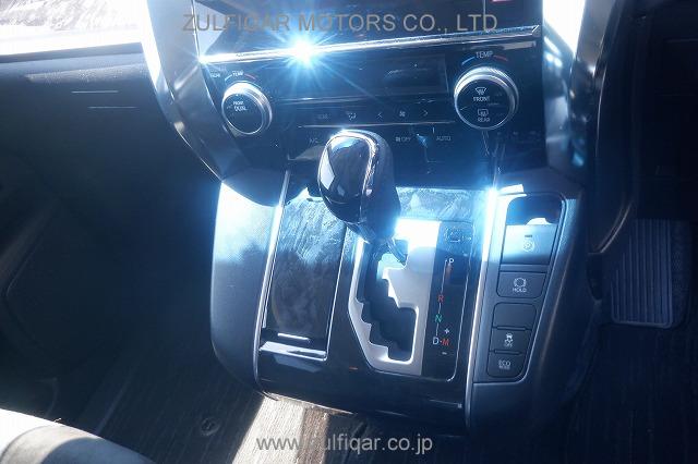 TOYOTA VELLFIRE 2019 Image 24