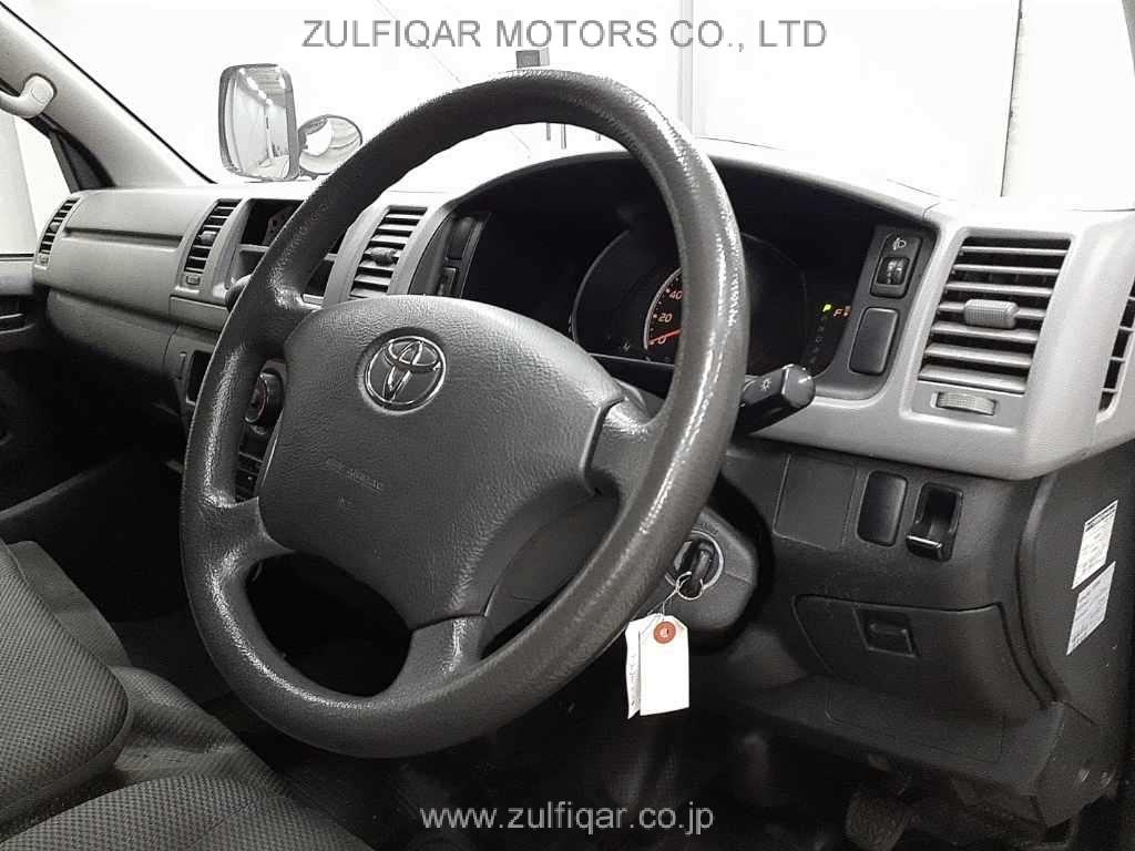 TOYOTA HIACE 2013 Image 7