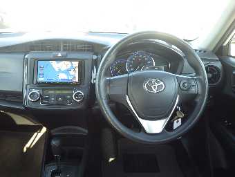 TOYOTA COROLLA AXIO 2016 Image 4