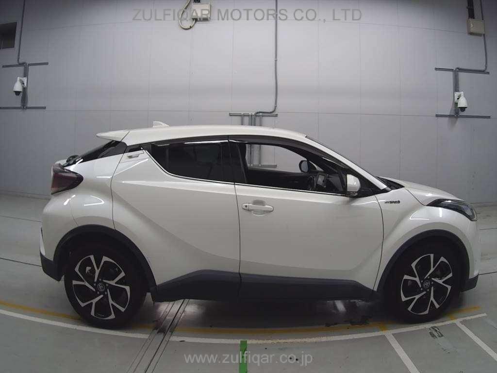 TOYOTA C-HR 2017 Image 3