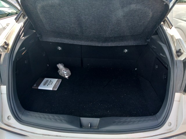 TOYOTA C-HR 2017 Image 23