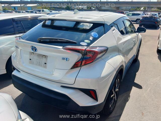 TOYOTA C-HR 2017 Image 24