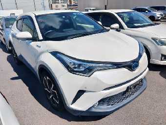 TOYOTA C-HR 2017 Image 8