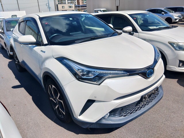 TOYOTA C-HR 2017 Image 25