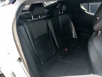 TOYOTA C-HR 2017 Image 10