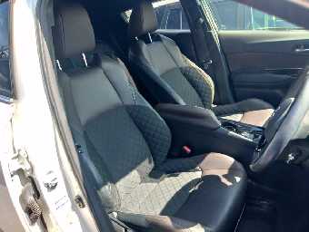 TOYOTA C-HR 2017 Image 14