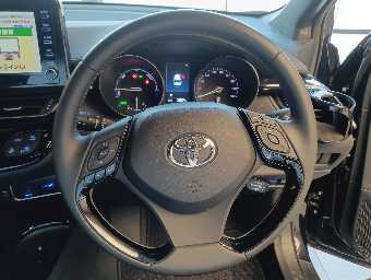TOYOTA C-HR 2022 Image 42